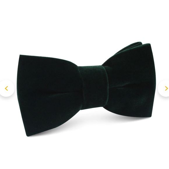 Forest green velvet bow tie 🎀 & pocket square - Picture 3 of 9